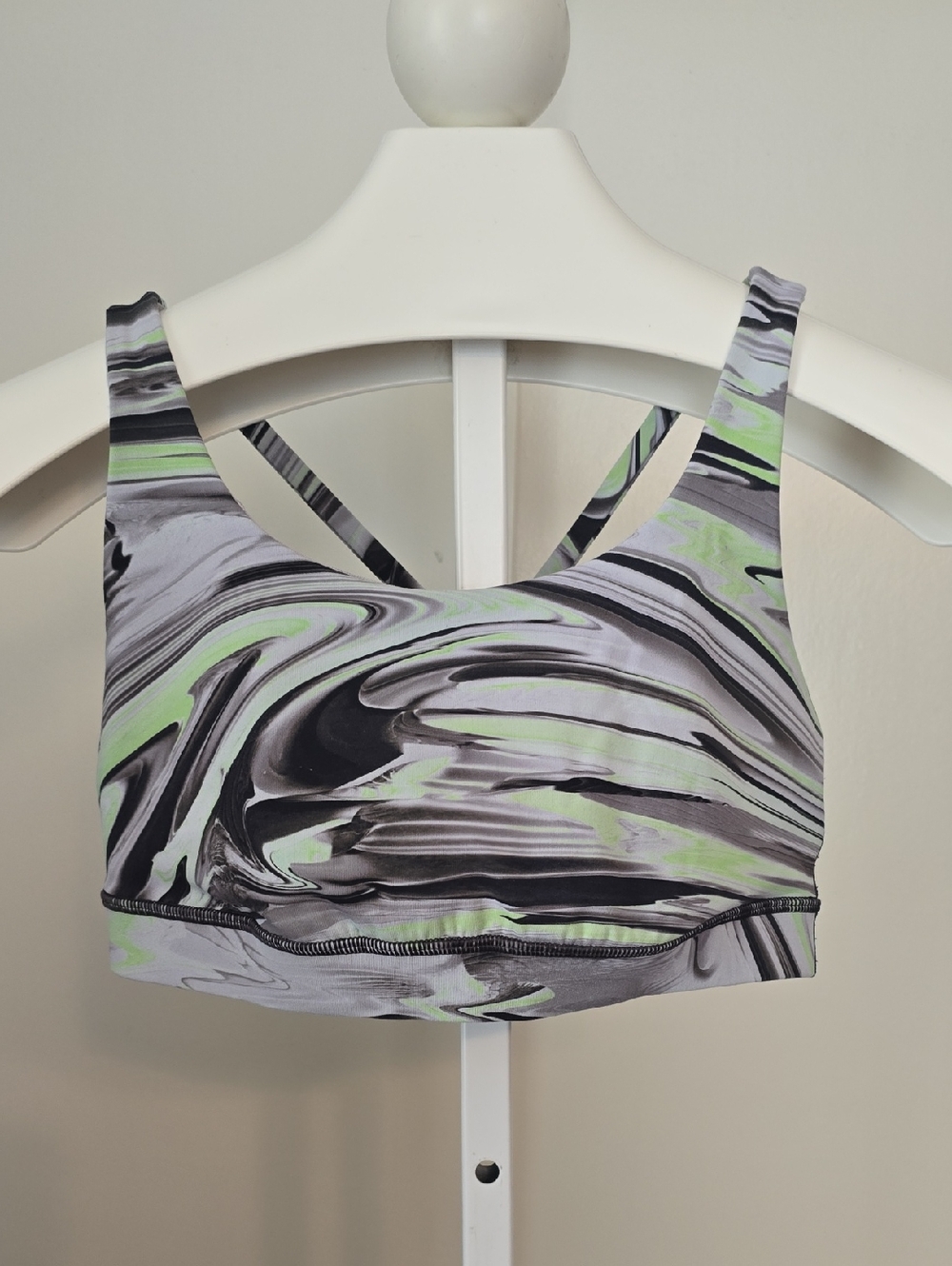 Lululemon Sz 8 Energy Marble Swirl Sports Bra in Black, Gray & Lime